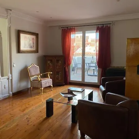 Atico Lira Apartment *