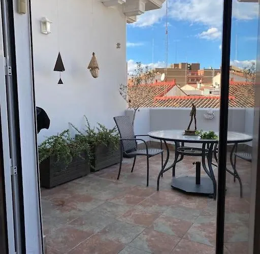 Atico Lira سرقسطة